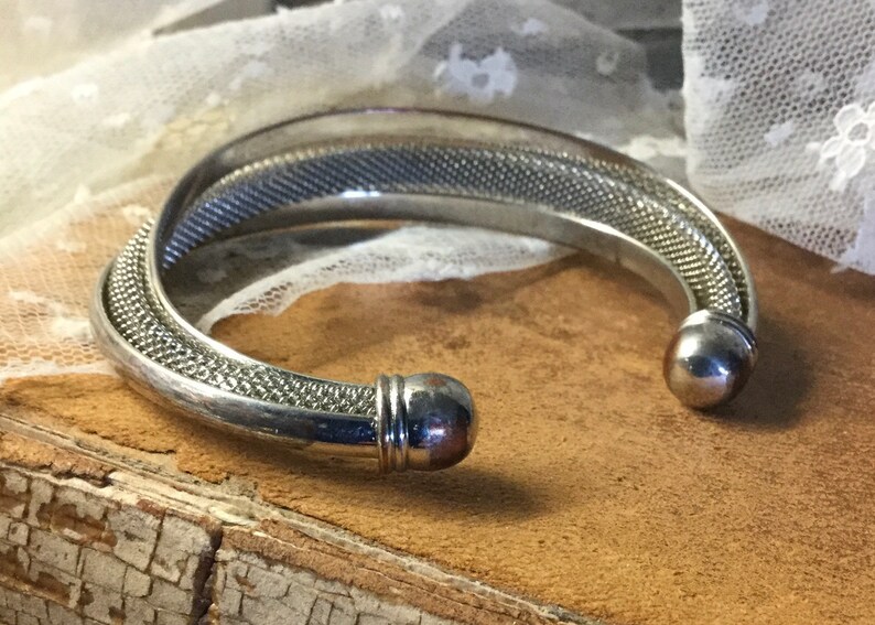 Mesh Solid Silver Tone Metal Cuff Bracelet Adjustable Unsigned 1970\u2019\u2019s 1980\u2019s