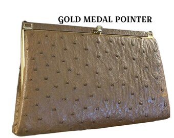 Signed GOLD MEDAL POINTER Faux Ostrich Leather Light Brown Clutch Purse 1950’s 1960’s Gold Tone Metal