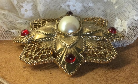 Faux Pearl Ruby Red Cabochon Cross Shaped Gold To… - image 3