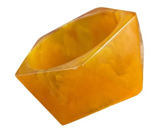 Amazing Wide Butterscotch Marbled Lucite Triangle Faceted Bangle Bracelet Unsigned 1960’s 1970’s Stackable