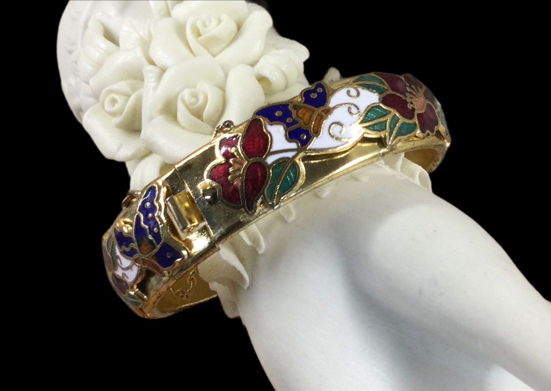 Sweet Flower and Butterfly Cloisonné Enamel Hinged Bangle