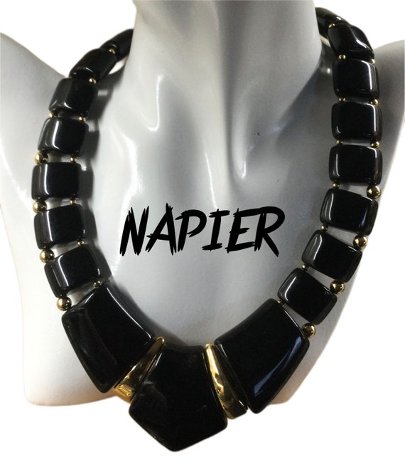 Signed NAPIER Black Resin Chevron Point Collar Ne… - image 1