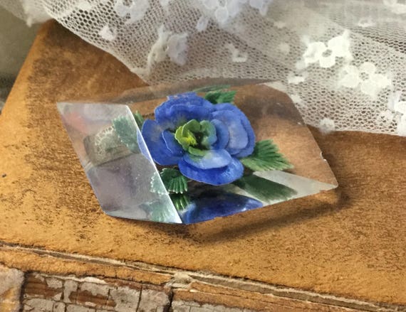 1940's 1950's Blue Flower Embedded in Lucite Acry… - image 1