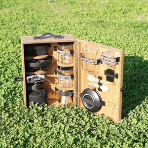 Juego de café turco grabado, mueble de madera, kit de café turco personalizado, juego de madera hecho a mano, juego de café de viaje, soporte de café personalizado