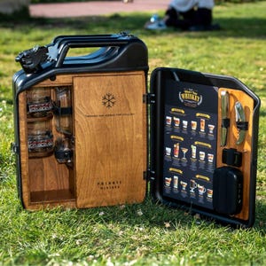 Personalized Jerry Can Mini Bar, Custom Fuel Bar, Handmade Travel Bar, Birthday Gift, Barware for Men, Gift For Him, Groomsmen Present