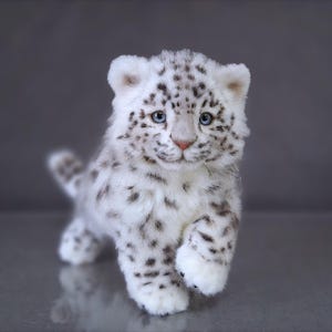 Realistic toy Leopard Plush toy