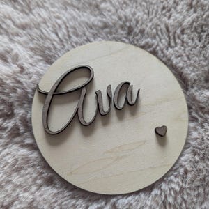 carte annonce de prénom en relief bois clair et foncé+ petit coeur