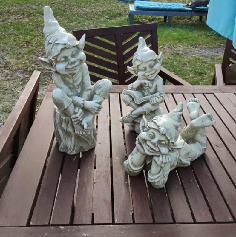 Garden Gnome Statue Resin Reading Gnome Figurine Outdoor Yard Decor Whimsical Garden Ornament Patio Lawn Gift Outdoor Sculpture