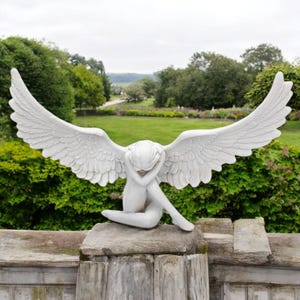 3D Angel Figurine | Modern Embrace Angel Sculpture, Resin Artwork Craft, Elegant Home Decor | Unique Angel Statue | Angel Figure & Ornament