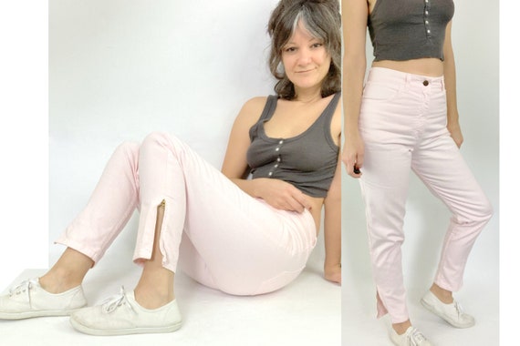 80s high rise light pink Guess jeans / ankle zip /
