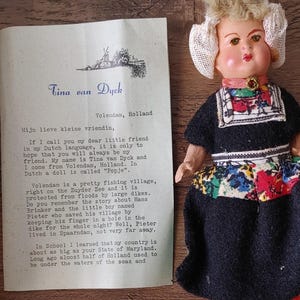 Vintage World Wide Doll Club Netherlands custom doll with box and paperwork rare collectible bisque doll