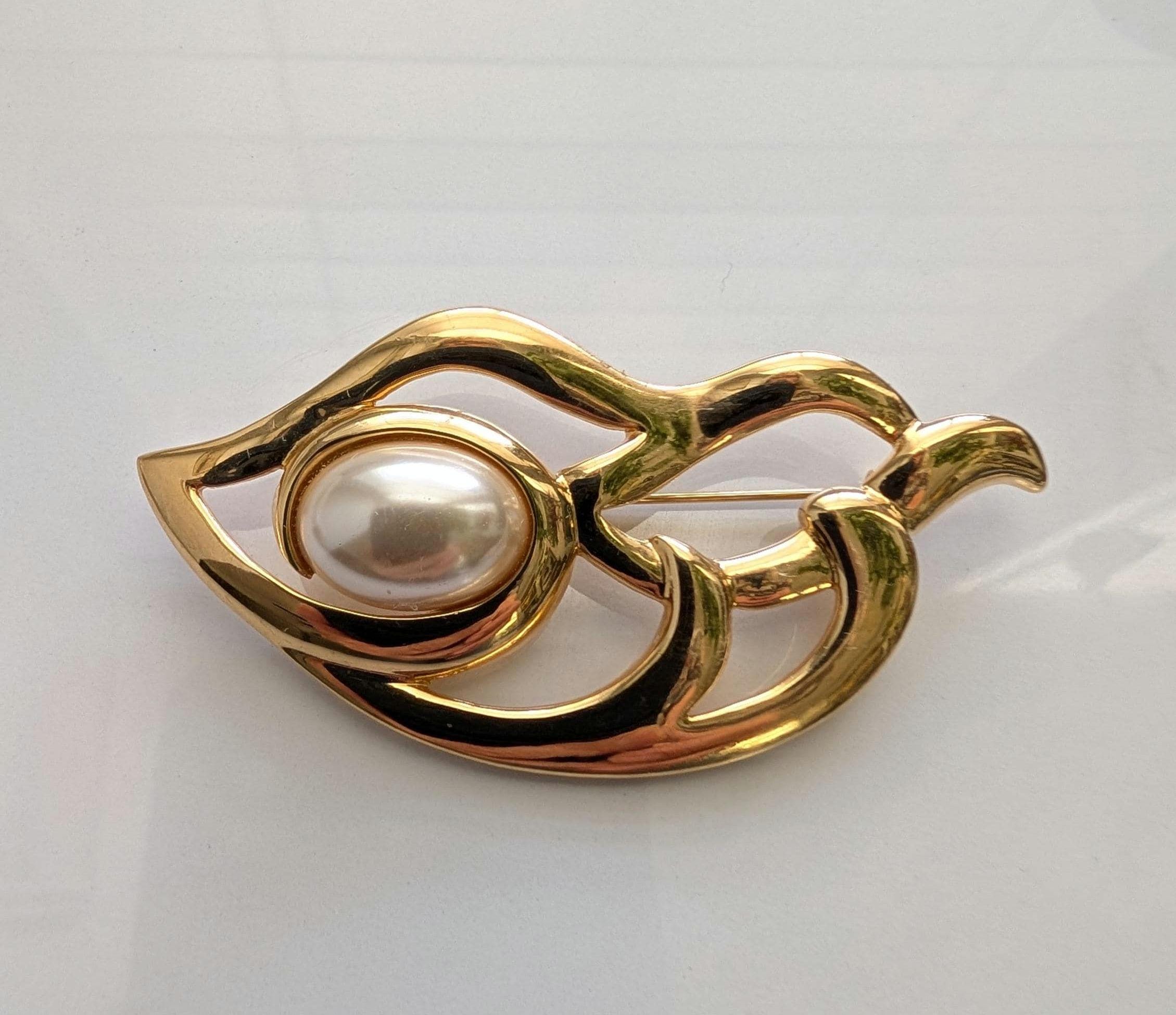 Napier Vintage Brooches - Etsy