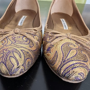Manolo Blahnik Gold Brocade Ballet Flats Size 38.5 (Neiman Marcus Anniversary) bild 4