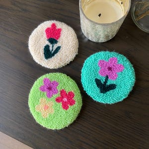 Colorful flowers Punch Needle Coaster, Handmade Tufted Mug Rug, New home gift, Handmade Cute Coaster Set, Drink Coasters