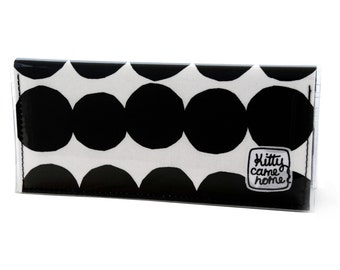 Bi-fold Clutch - Black and white Marimekko kivet fabric