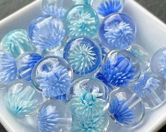 Lampwork glass beadmaking tutorial for a soft glass implosion 'Flurry' bead by Laura Sparling