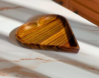 Personalized Teak Wood Heart Tray – Custom Initial Gift, Anniversary Gift, Wedding Gift for Couple, Handmade Wooden Catchall