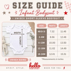Peut inclure: Un body unisexe &agrave; manches courtes pour b&eacute;b&eacute; avec un guide des tailles. Le guide indique les mesures de largeur et de longueur en pouces pour les tailles allant de NB (0-3 mois) &agrave; 18-24 mois. Le texte "hello team spirit" est en bas.