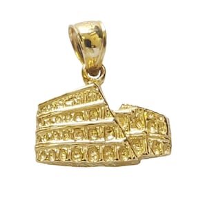 14K Yellow Gold ROMAN COLISEUM / COLOSSEUM Pendant
