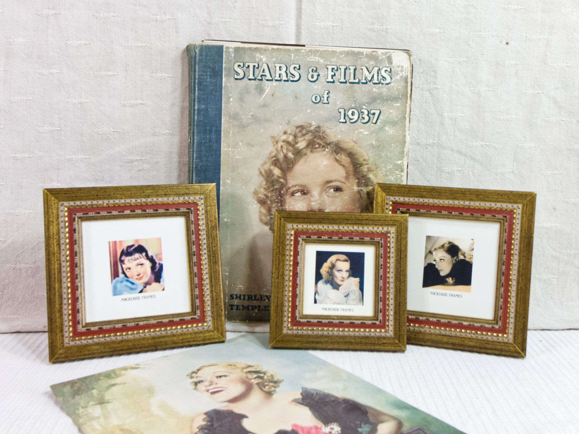 3x3 et 4x4 Pouces Photo-Frame Espagnol Gilt avec Bande Bordo-Rouge/Anniversaire Cadeau d'anniversair