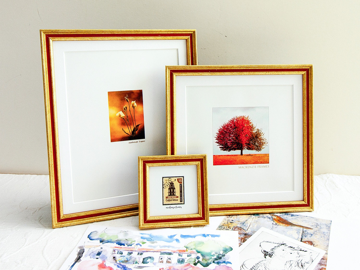 Cadre Photo Étroit en Or et Rouge Châtaignier de 8x8 ou 8x10 Pouces Pour Mariage/Photos Famille Bure