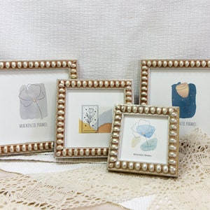 15x21 picture frame -  France