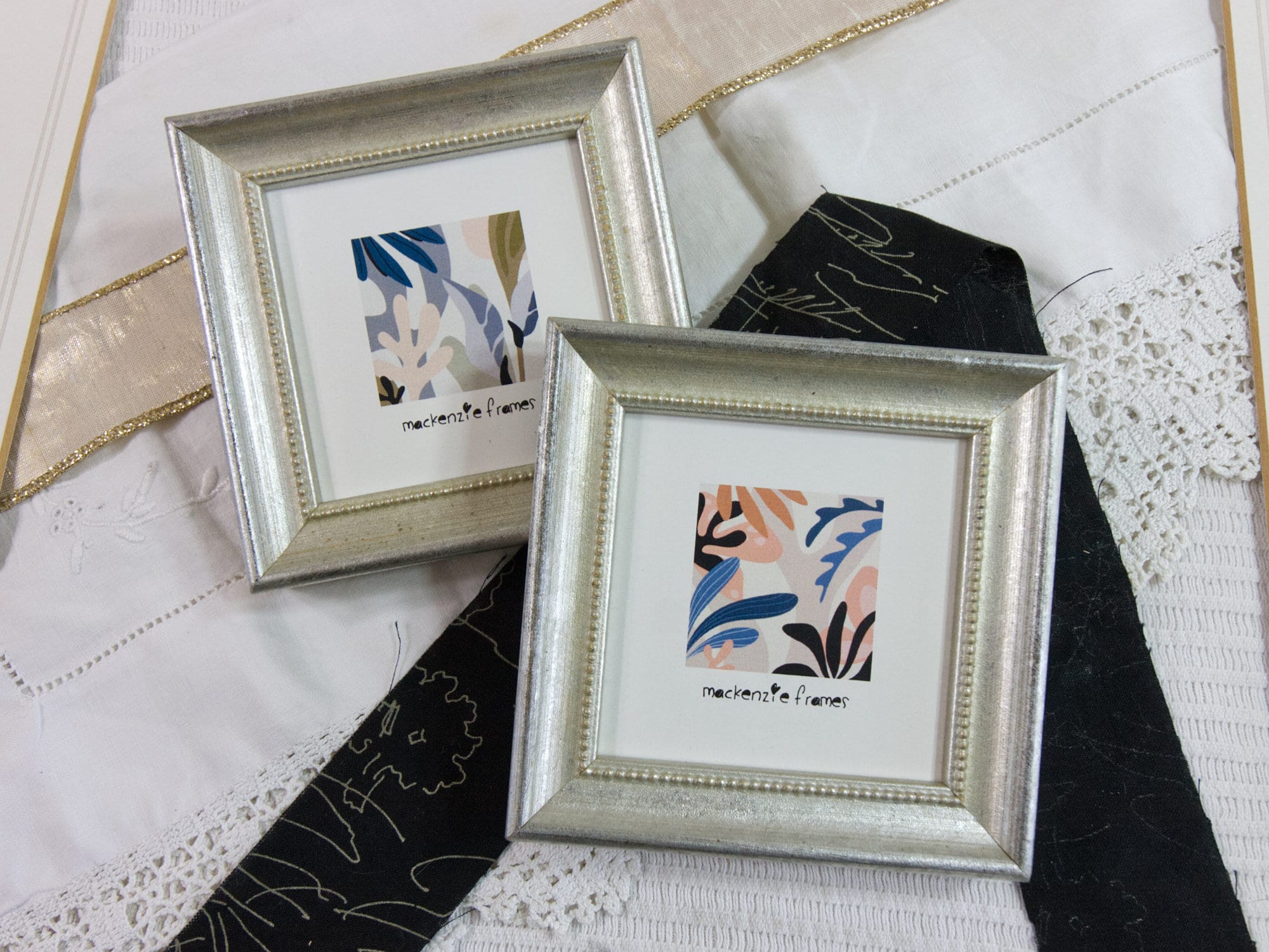 Cadre Argenté Étroit de 3x3 Pouces avec Détail Perle Intérieure Fine/Format Instagram Carré Bureau à