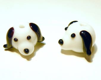 One (1) Lampwork Glass Dog Head Bead; White and Dark Purplish-Brown --- Lot UU