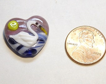 One (1) Mauve and Cobalt Blue Lampwork Glass Heart Bead with Swan Design - Lot UU