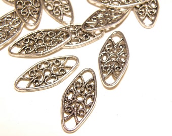 12 Filigree Oval Pewter Connector Links