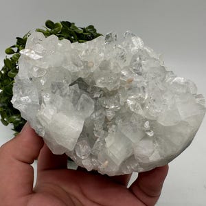 STUNNING Transparent Apophyllite on Chalcedony,natural,collection minerals specimen,India Minerals,Crystal, Stone Minerals Specimens India