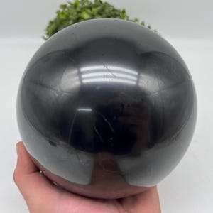 15 CM Shungite Sphere,Shungite Crystal Sphere,Healing Crystal,Highly Energetic Metaphysical,EMF Protection,Polished Sphere,5G Protection