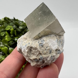 Large Pyrite Cubes on Matrix,Gold,Cube PYRITE, Navajun,La Rioja, SPAIN,natural Pyrite shiny Pyrite home decor stone gift minerals,collectibl