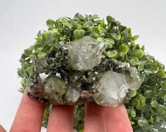 Stunning ,Epidote with Quartz from Hakkari Turkey,Rainbow EPIDOTE,Mineral,Collection,Collection’s,GIFT,Epidote Crystal,Epidote from Turkey,