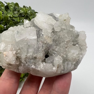STUNNING Transparent Apophyllite on Chalcedony,natural,collection minerals specimen,India Minerals,Crystal, Stone Minerals Specimens India