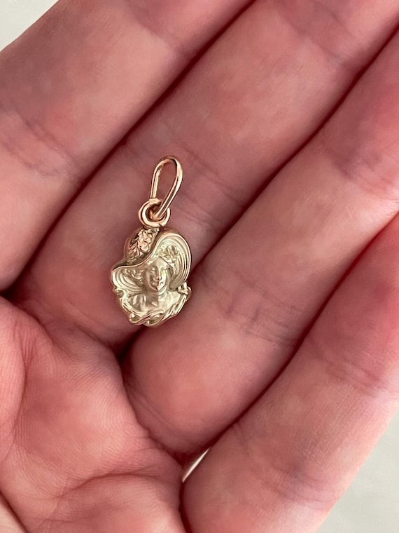 Antique 14K yellow rosy green gold Art Nouveau Girl pendant