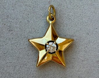 Vintage 18K yellow gold old round brilliant cut diamond star pendant