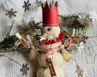 Digital Sewing Pattern:  Snowman - Wishing for white winter, ruffled collar, tall crown and garland of trees.