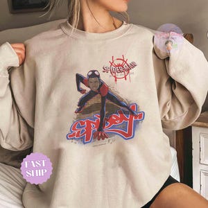 Spiderman Into The Spider Verse T-Shirt, Spider-Man Shirt, Superhero Shirt, Spiderman Lover Shirt,  MCU Fans Gift Tee, Men&#39;s Women&#39;s Shirt