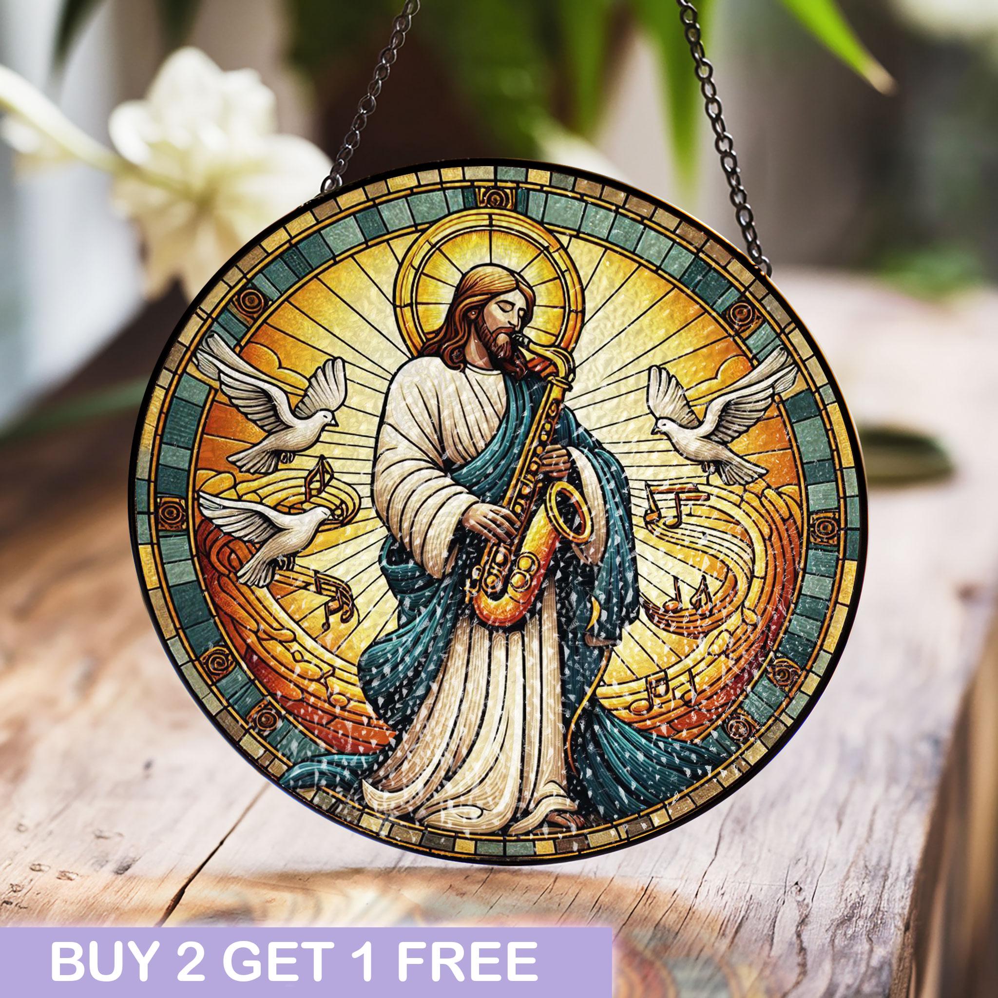 サックスを演奏するイエスのステンドグラスのサンキャッチャー、面白いキリスト教の装飾、宗教音楽アート、音楽愛好家、ゴスペルジャズギフト、音楽愛好家ギフト