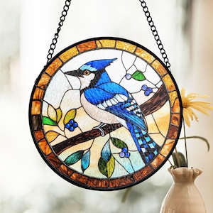 Attrape-soleil en vitrail geai bleu, art oiseau vif pour fenêtre, décoration sur le thème de la nature, cadeau pour ornithologue amateur, cadeau pour amoureux de la faune, cadeau pour amateur d&#39;oiseaux