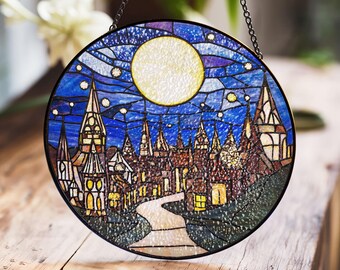 輝く月明かりの村のステンドグラスアート - 明るい月と星空の夜の建築