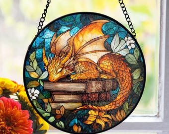 Dragon glas-in-lood suncatcher, decor fantasy boekenliefhebber, slapende draak kunst, mythisch huisaccent, cadeau voor lezers en gamers