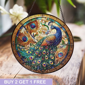 Elegant Peacock Stained Glass Art – Vibrant Nature-Inspired Window Decor with Intricate Feather Details
