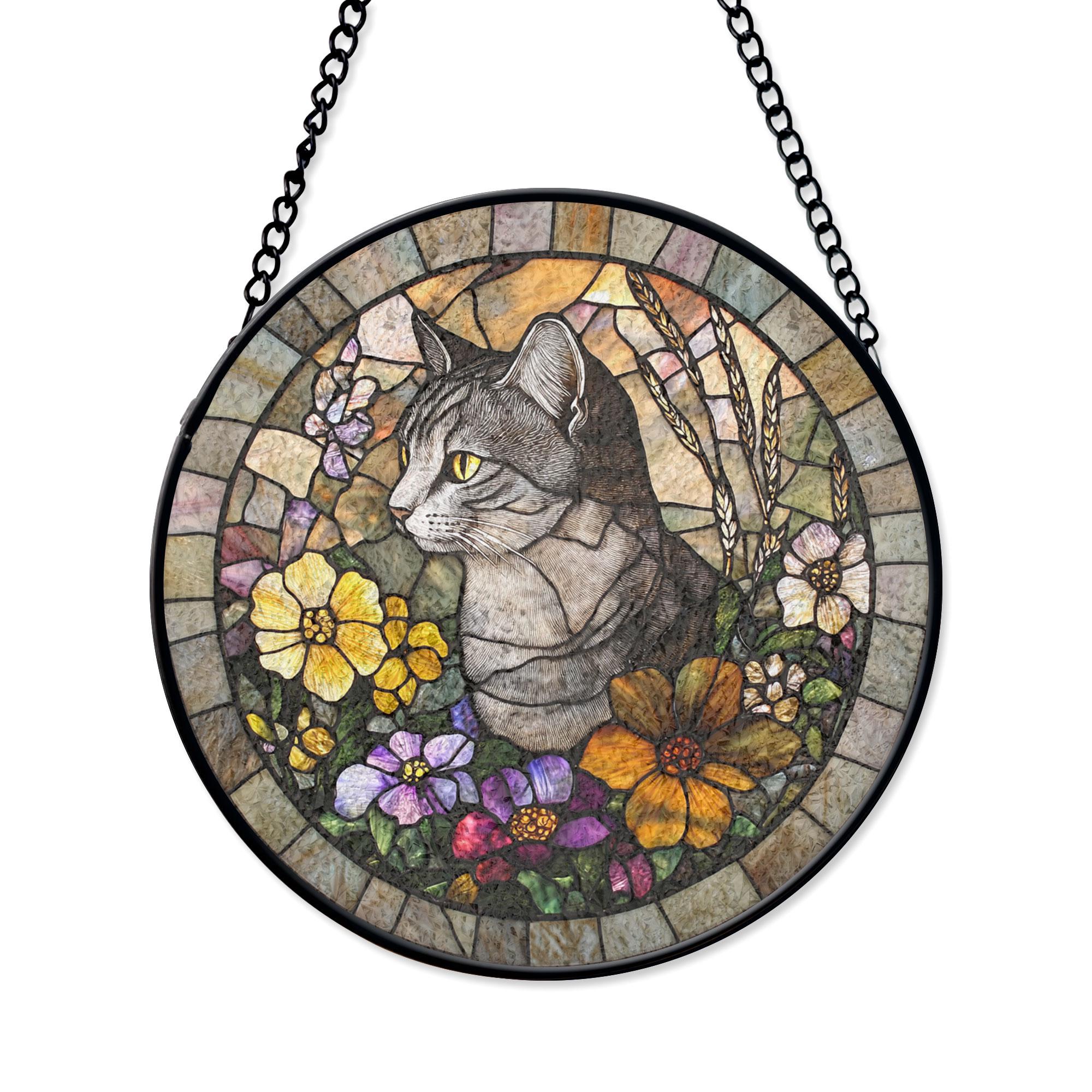 グレーのタビーキャットステンドグラスサンキャッチャー、花柄の窓飾り