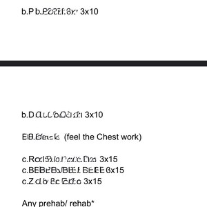 Op de afbeelding: Een screenshot van een mobiele telefoon die een trainingsroutine voor bodybuilding weergeeft. De routine bevat een lijst met oefeningen met herhalingen en sets, zoals "Med Ball Throws" en "Chest work". Het scherm toont ook de datum "Dag 3".