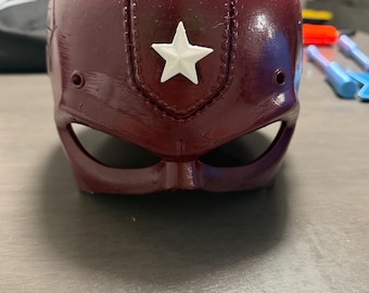 Casco de guardián rojo