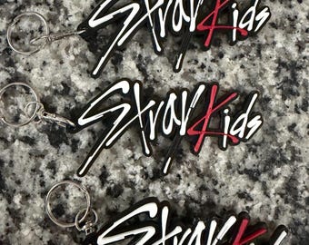 Llavero de Stray Kids con envío gratis