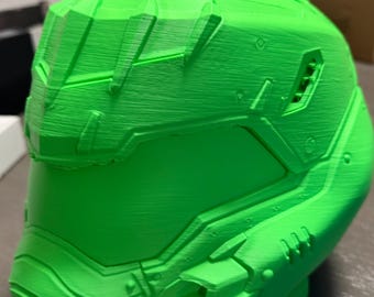 Casco de Doom Slayer de 24 pulgadas