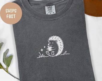 Comfort Colors Hedgehog Line Art T-Shirt: Minimal Forest Animal Unisex Shirt
